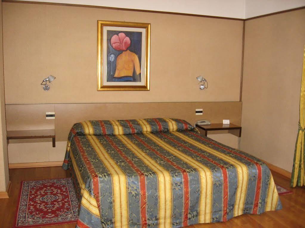 Hotel Plaza San Martino Siccomario Eksteriør bilde